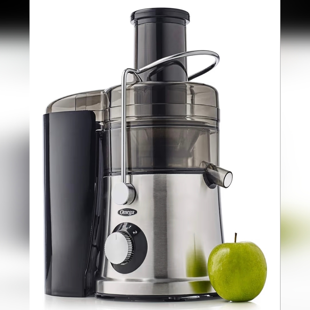 Omega C2100S High Juicer with Extra Large Three-Inch Chute, Silver